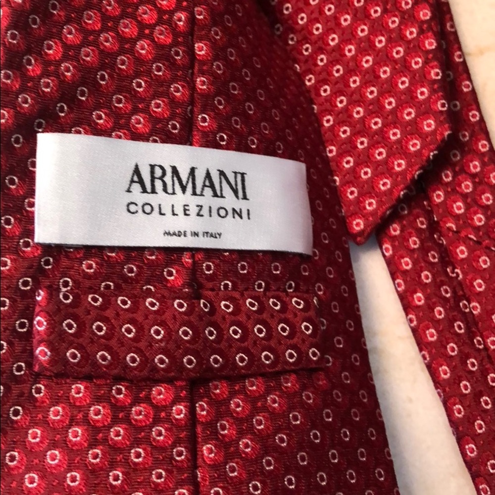 Armani tie - Picture 3 of 3